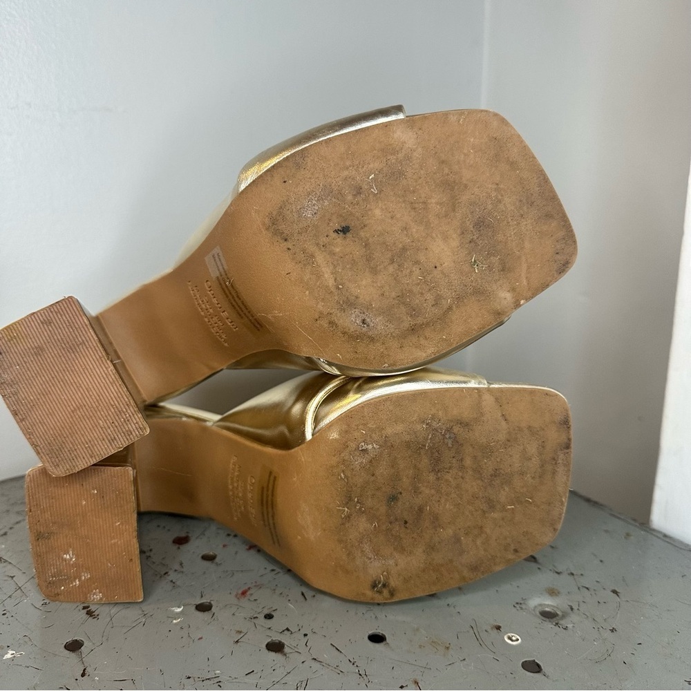 Open Edit Saydee Sandal Gold size 8M - Picture 10 of 11